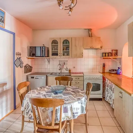 Casa vacanze Quiant Holiday In With Terrace *